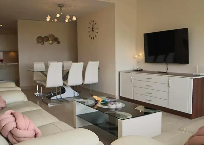 Resort, Samara. By Houselogy Apartament Marbella